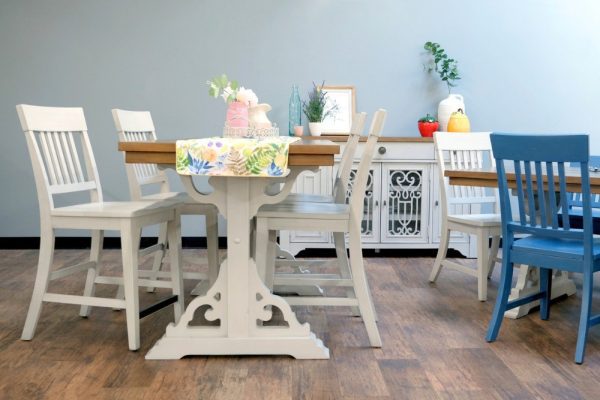 Emerald Home Furnishings – Mỹ