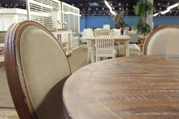 Emerald Home Furnishings – Mỹ