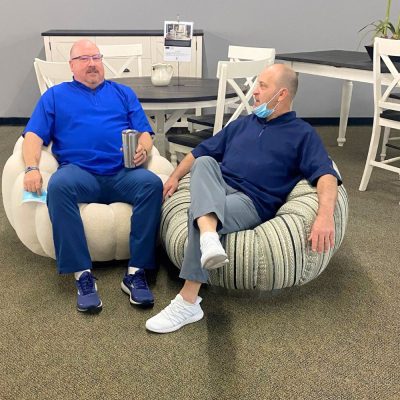 Emerald Home Furnishings – Mỹ