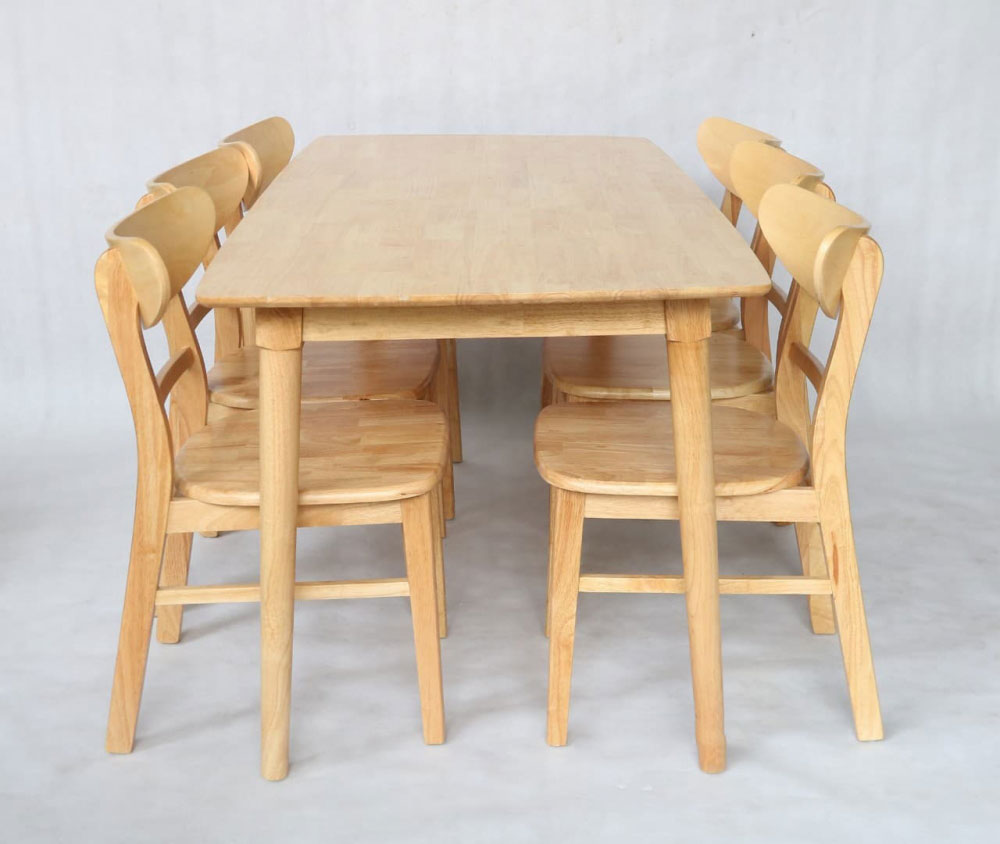 Bàn ăn làm hoàn toàn bằng gỗ cao su