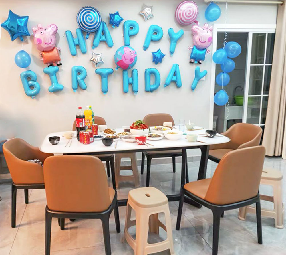 Trang trí bàn ăn tiệc sinh nhật
