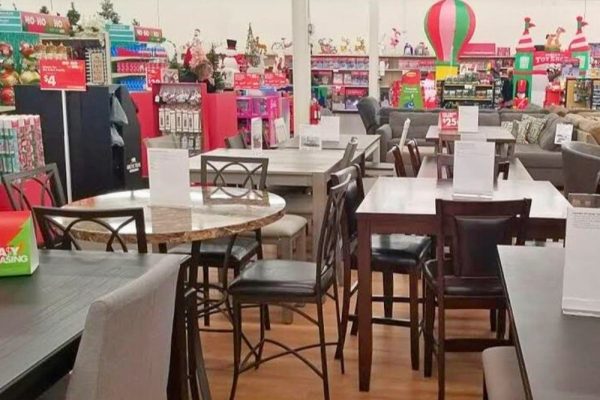 Big Lots – Mỹ