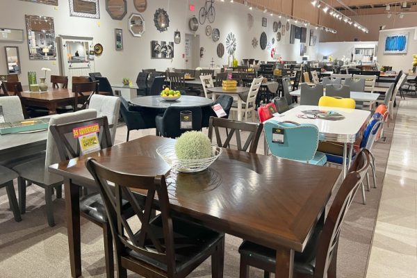 Leon’s Furniture – Canada