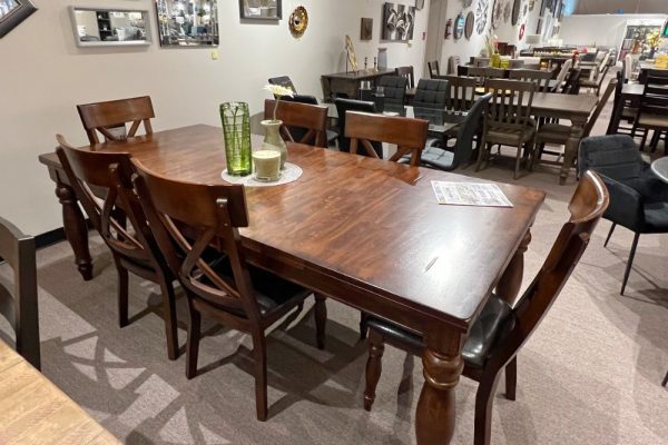 Leon’s Furniture – Canada