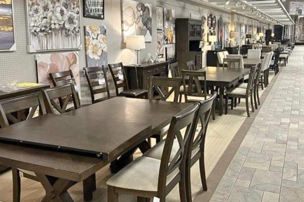 Leon’s Furniture – Canada