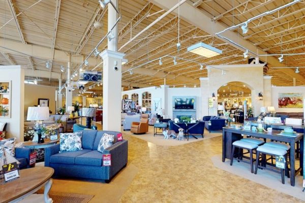 Leon’s Furniture – Canada