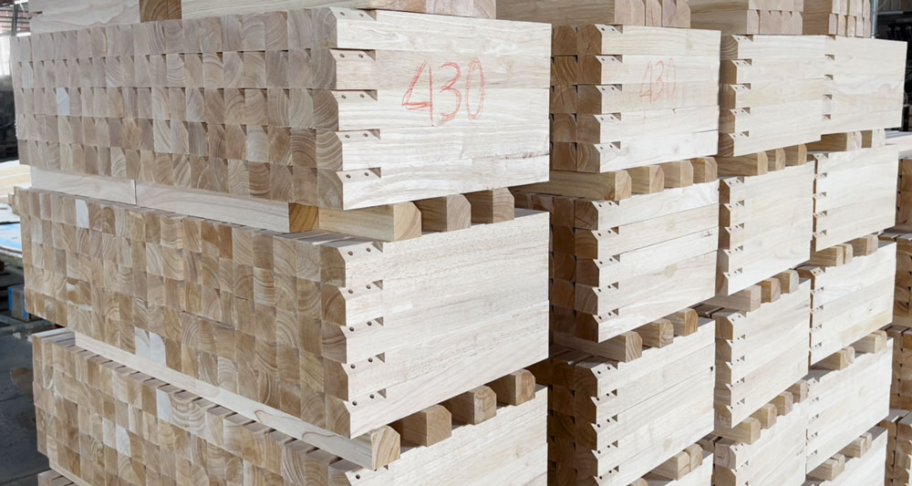 Gỗ cao su nguyên liệu tại nhà máy Gia Gia Phát Furniture Gỗ cao su nguyên liệu tại nhà máy Gia Gia Phát Furniture