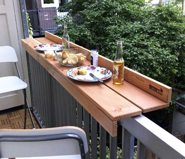 Quầy bar mini ở ban công