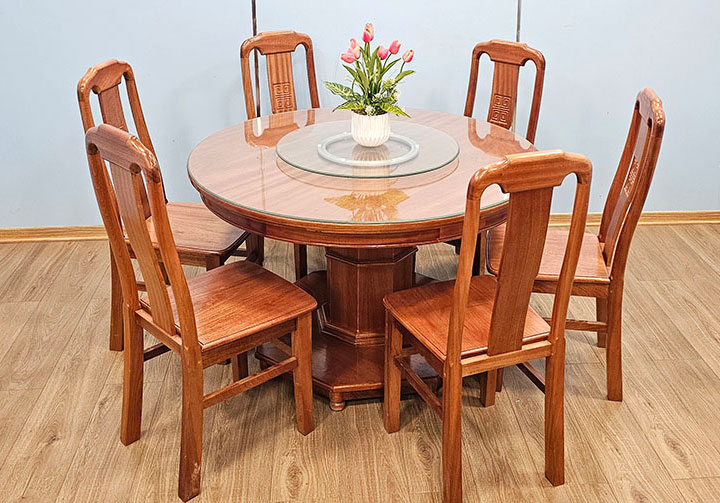 Bàn tròn gỗ xoan đào